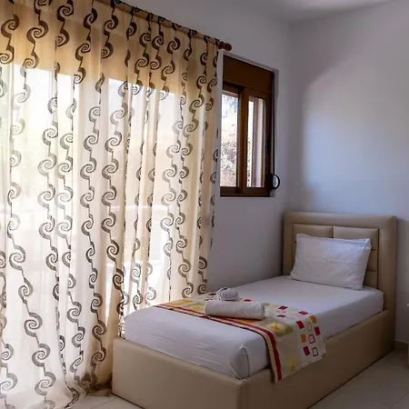 招待所 Ylli Gjika 卡萨米尔