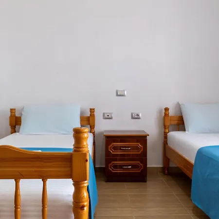 Ylli Gjika 3* Ксамил