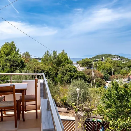 Ylli Gjika Гостевой дом Ксамил