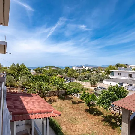 Ylli Gjika Гостевой дом Ксамил