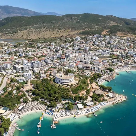 Ylli Gjika 招待所 卡萨米尔