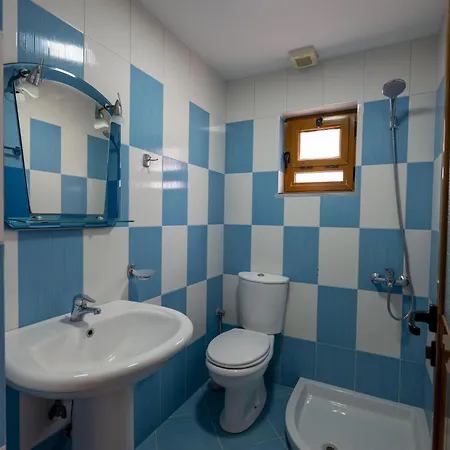 Ylli Gjika Гостевой дом Ксамил