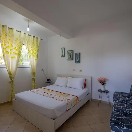 Гостевой дом Ylli Gjika Ксамил