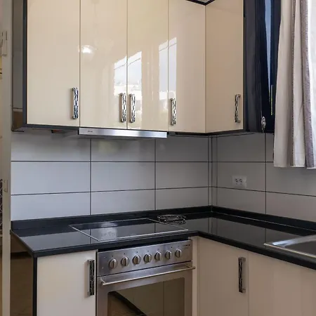 Ylli Gjika Konukevi Ksamil