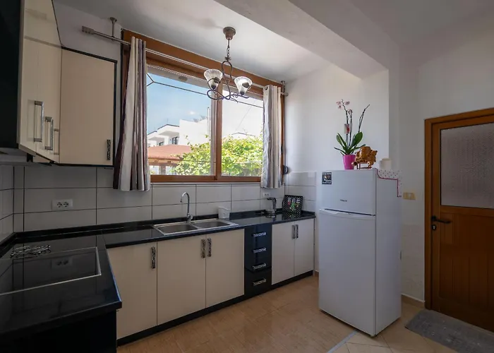 Ylli Gjika 3* Ksamil